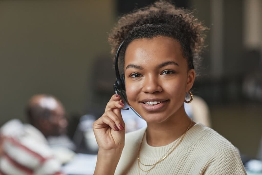Jamaican customer service representative